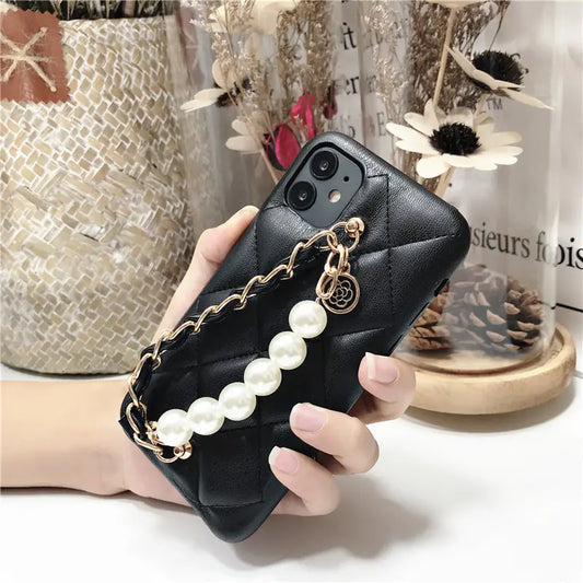 Chic Pearl Bracelet Case